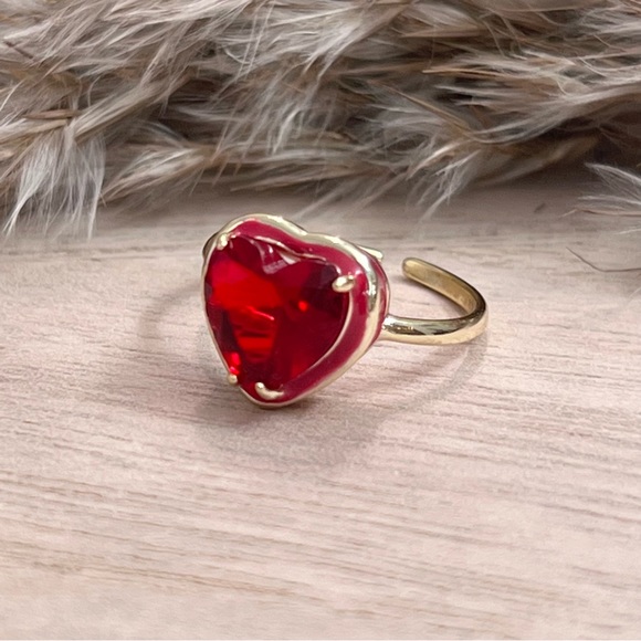 Amour Rings Collection - Picture 7 of 12